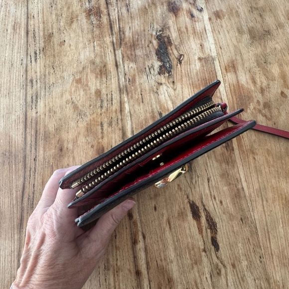 MARC JACOBS Snapshot Standard Small Leather Wallet - Picture 8 of 10